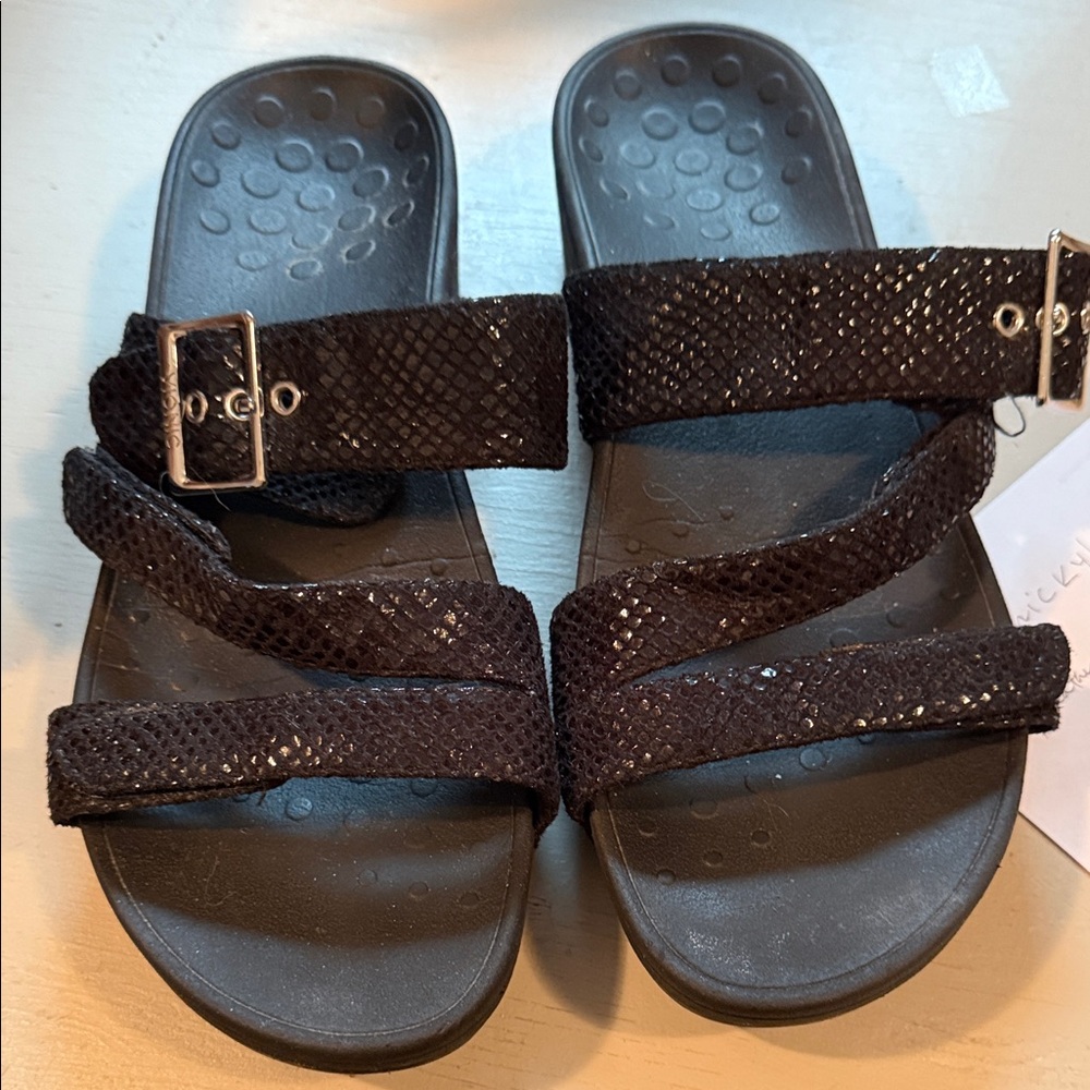 Vionic Black Textured Slide Sandals